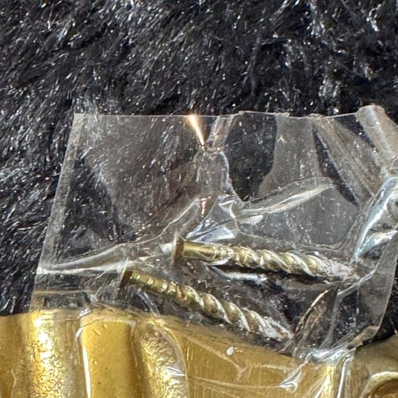 Vintage Brass  Bow Knot Wall Hanger - Picture 7 of 8